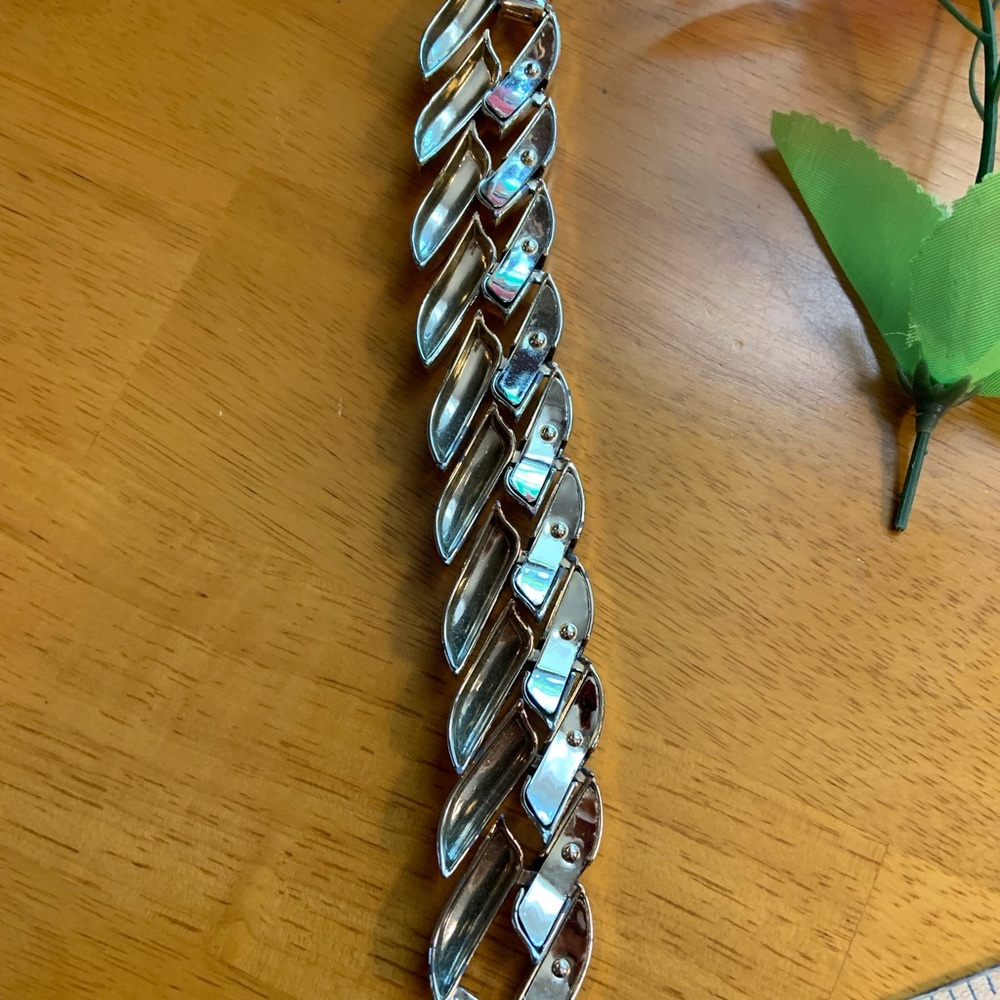 Vintage large link gold-tone wide bracelet, 7 1/2 inches